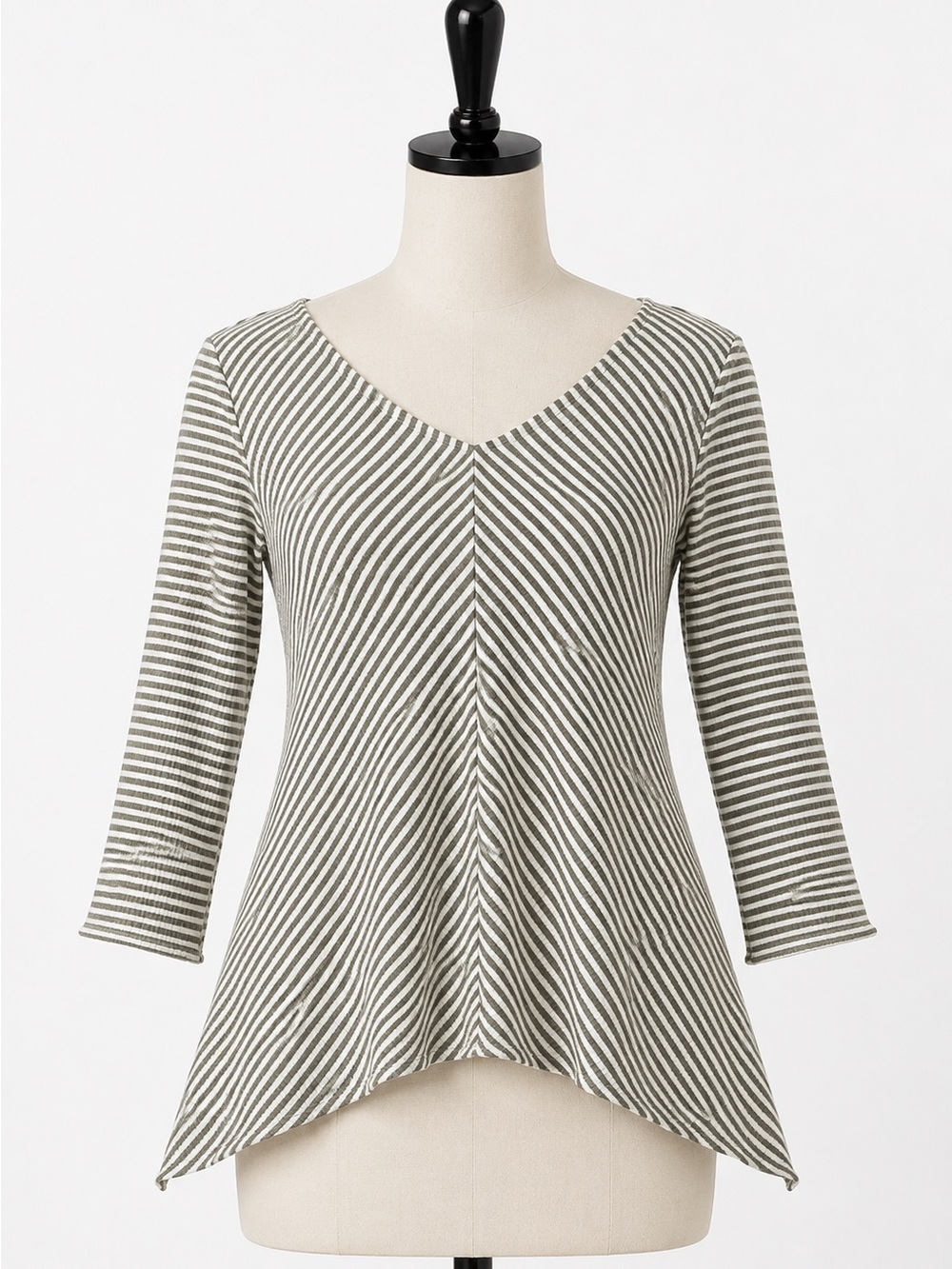 Chevron Stripe V-Neck 3/4 Sleeve Fit & Flare Top Ribbed Knit Minimalist Size XL